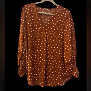 Jodifl women’s blouse size M.  V neck with balloon sleeves.  EUC.